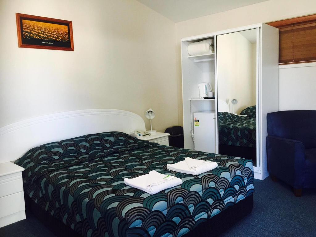 Springsure Overlander Motel Kültér fotó